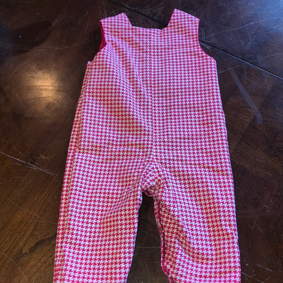 You get 2 for 1 with this reversible John John - Picture 3 of 11